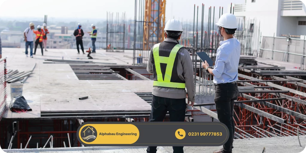 Zusammenarbeit zwischen Statiker, Architekt und Bauunternehmen